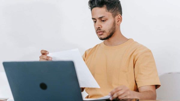 Supporting Students in Developing Information Literacy